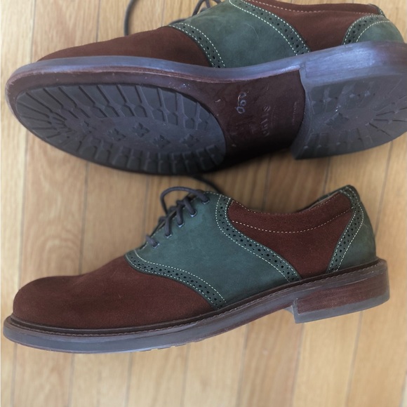 Orvis suede loafers. Ruddy brown with green. - Picture 3 of 6